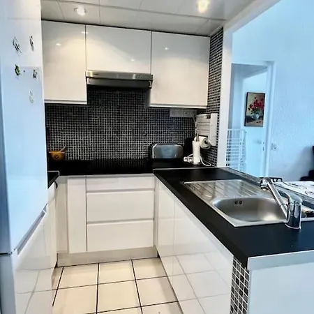 Appartement Super T 3, Vue Piscine Clim
